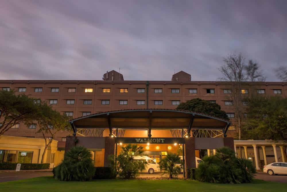 Peermont Walmont At The Grand Palm, Gaborone Hotel Buitenkant foto