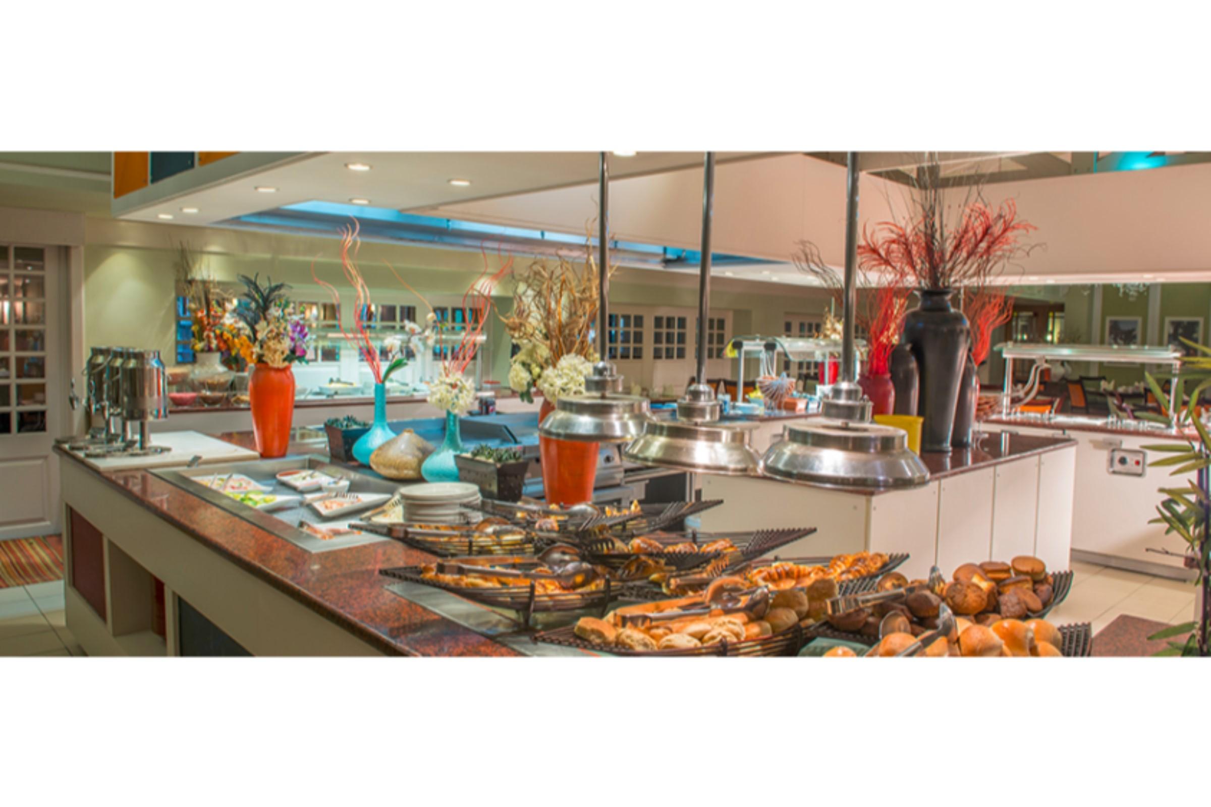 Peermont Walmont At The Grand Palm, Gaborone Hotel Buitenkant foto