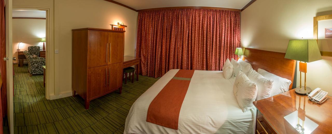 Peermont Walmont At The Grand Palm, Gaborone Hotel Buitenkant foto