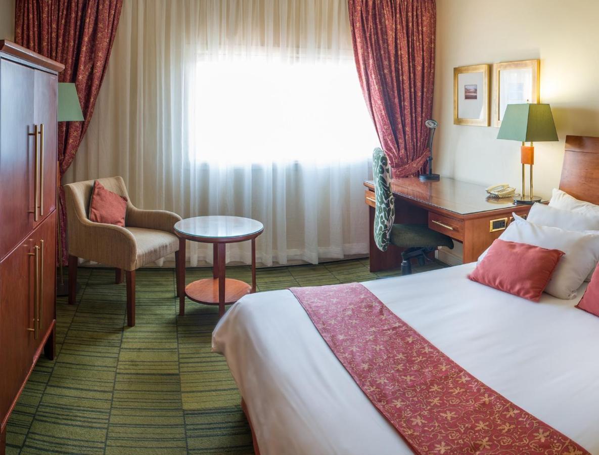 Peermont Walmont At The Grand Palm, Gaborone Hotel Buitenkant foto